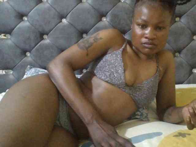 Maggieh22 webcam