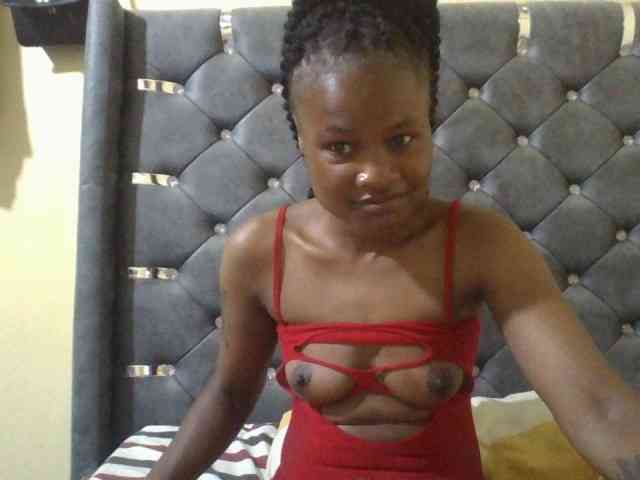 Maggieh22 webcam