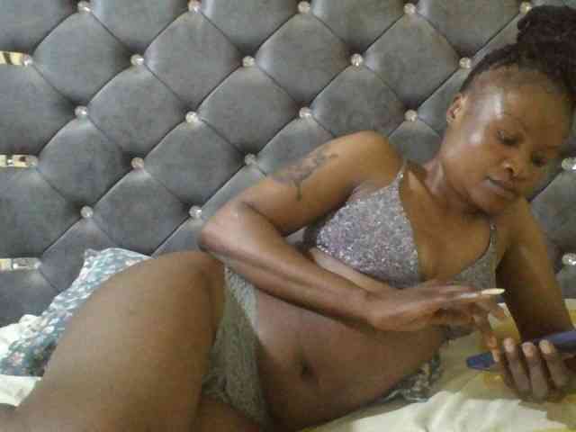 Maggieh22 webcam