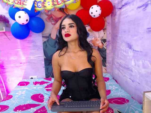 Nataly-Campbell webcam