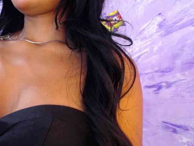Nataly-Campbell webcam