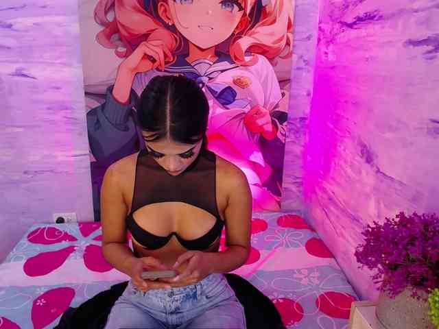 Nataly-Campbell webcam