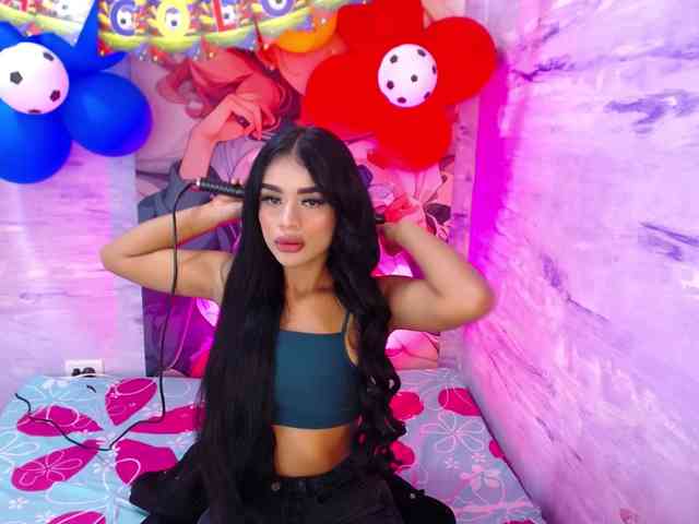 Nataly-Campbell webcam