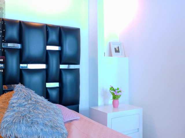 estrellaa-suarez live cam on BongaCams