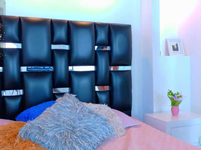 estrellaa-suarez live cam on BongaCams