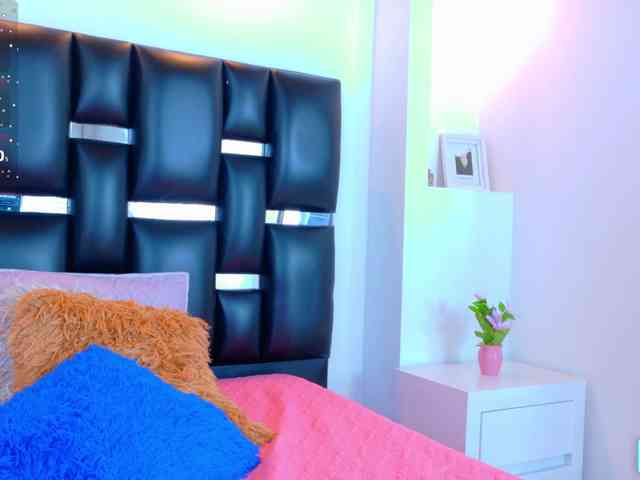 Estrellaa-suarez webcam