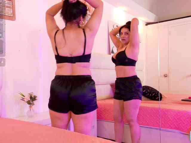 Modelo: Estrellaa-suarez