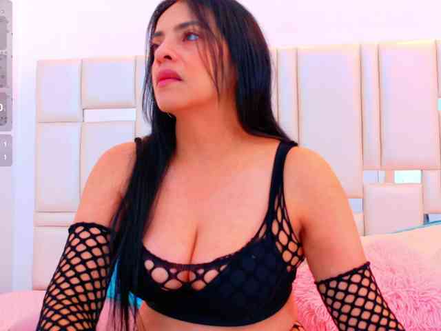 Estrellaa-suarez webcam