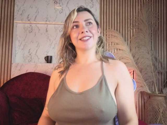 Isabellalita live cam on BongaCams