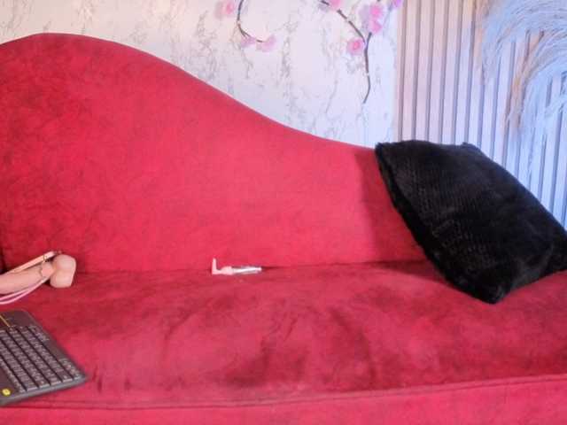 Isabellalita, en vivo ahora en BongaCams