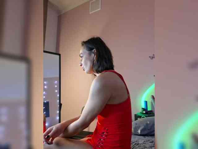 Naomi-milf webcam