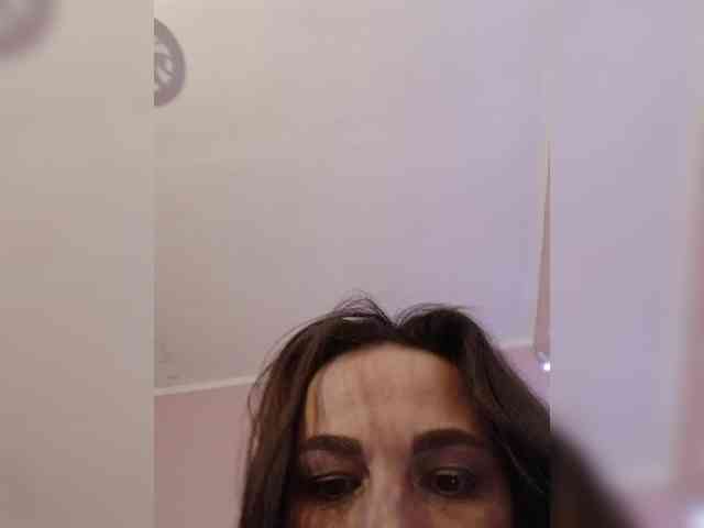 Naomi-milf webcam
