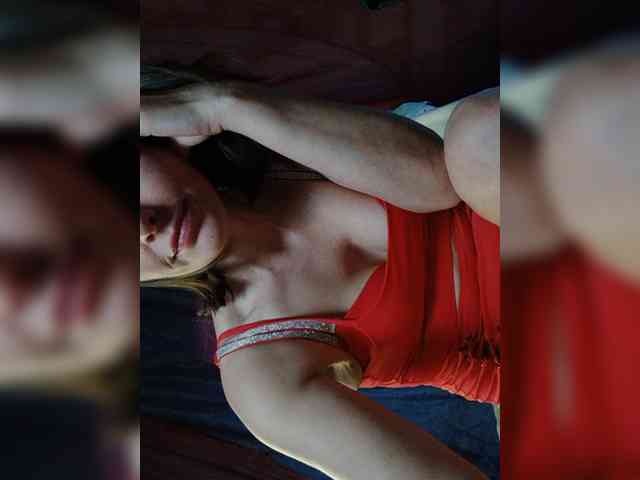 Naomi-milf webcam