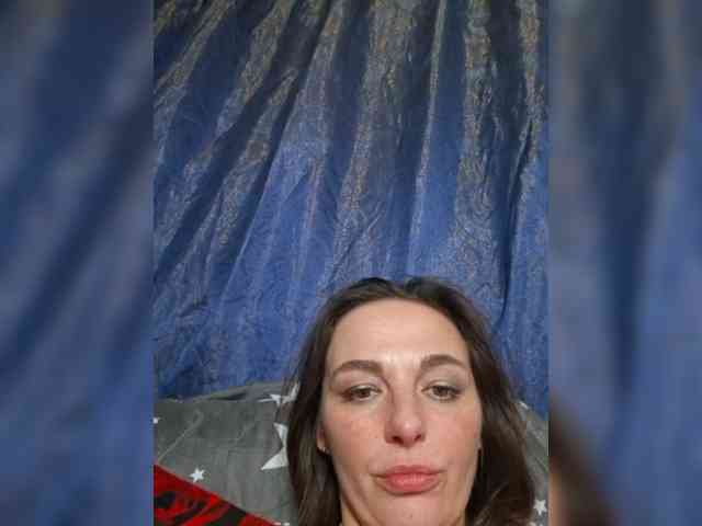 Naomi-milf webcam