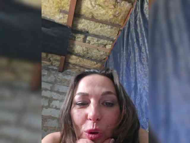 Naomi-milf webcam