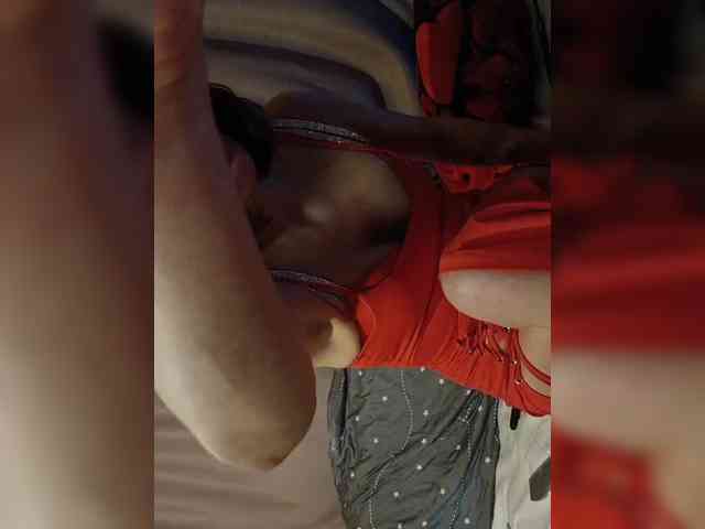 Naomi-milf webcam