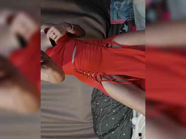 Naomi-milf webcam