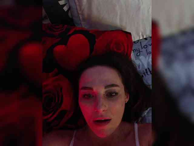Naomi-milf webcam
