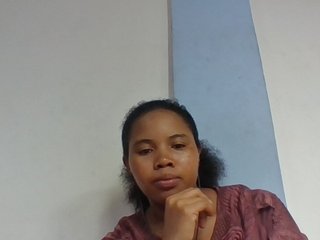 Juliah1a's Live Webcam