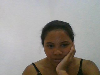 Juliah1a's Live Webcam