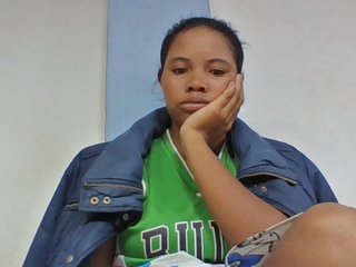 Juliah1a's Live Webcam