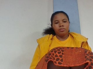 Juliah1a's Live Webcam