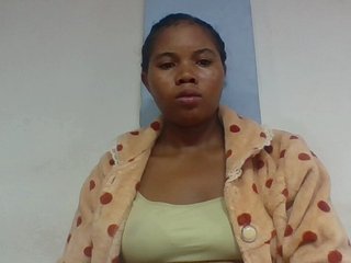 Juliah1a's Live Webcam