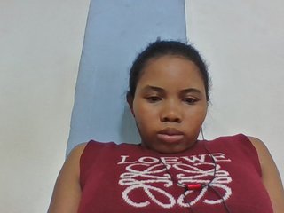 Juliah1a's Live Webcam
