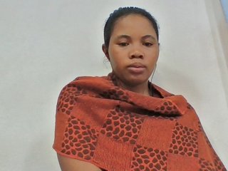 Juliah1a's Live Webcam