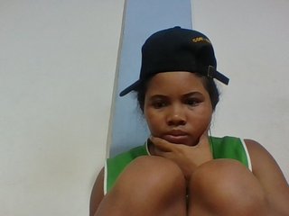 Juliah1a's Live Webcam