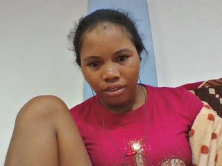 Juliah1a's Live Webcam