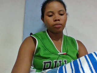 Juliah1a's Live Webcam