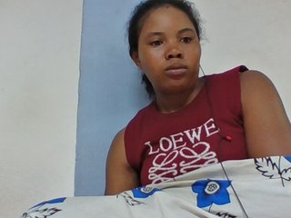 Juliah1a's Live Webcam