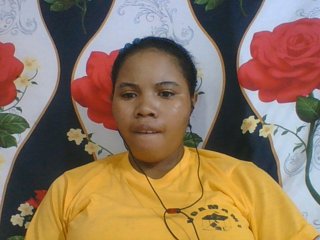 Juliah1a's Live Webcam