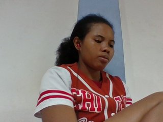 Juliah1a's Live Webcam