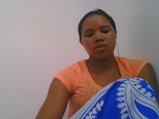 Juliah1a's Live Webcam