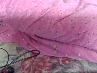 Juliah1a's Live Webcam