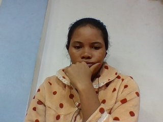 Juliah1a's Live Webcam