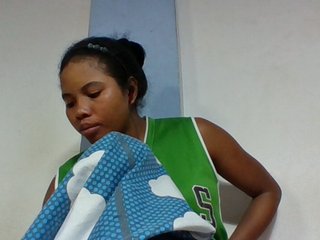 Juliah1a's Live Webcam