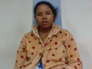 Juliah1a's Live Webcam