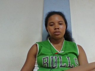 Juliah1a's Live Webcam