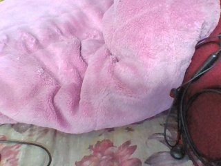 Juliah1a's Live Webcam