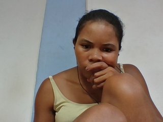 Juliah1a's Live Webcam