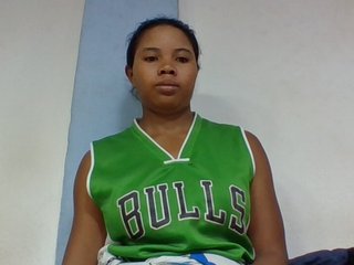 Juliah1a's Live Webcam