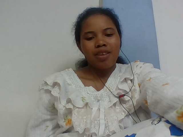 Juliah1a live cam on BongaCams