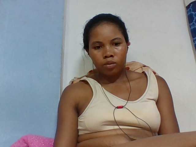Juliah1a live cam on BongaCams