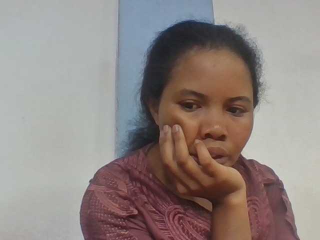 Juliah1a live cam on BongaCams