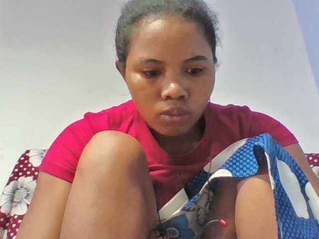 Juliah1a live cam on BongaCams