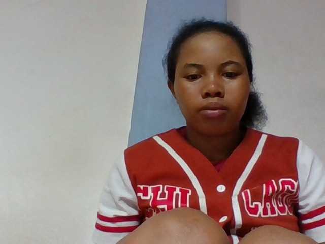 Juliah1a live cam on BongaCams