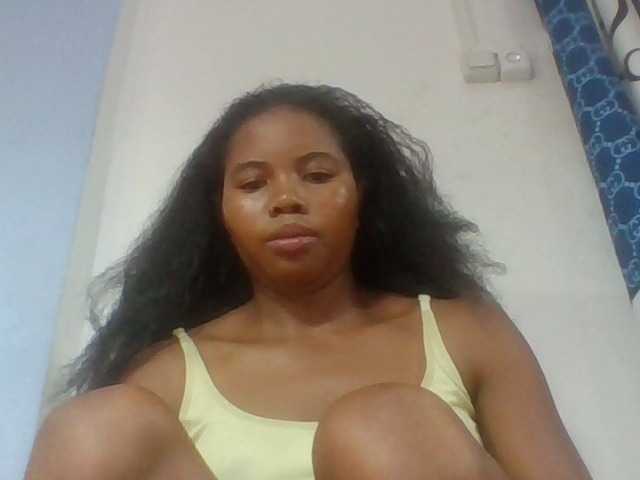 Juliah1a webcam bongacams model stream image